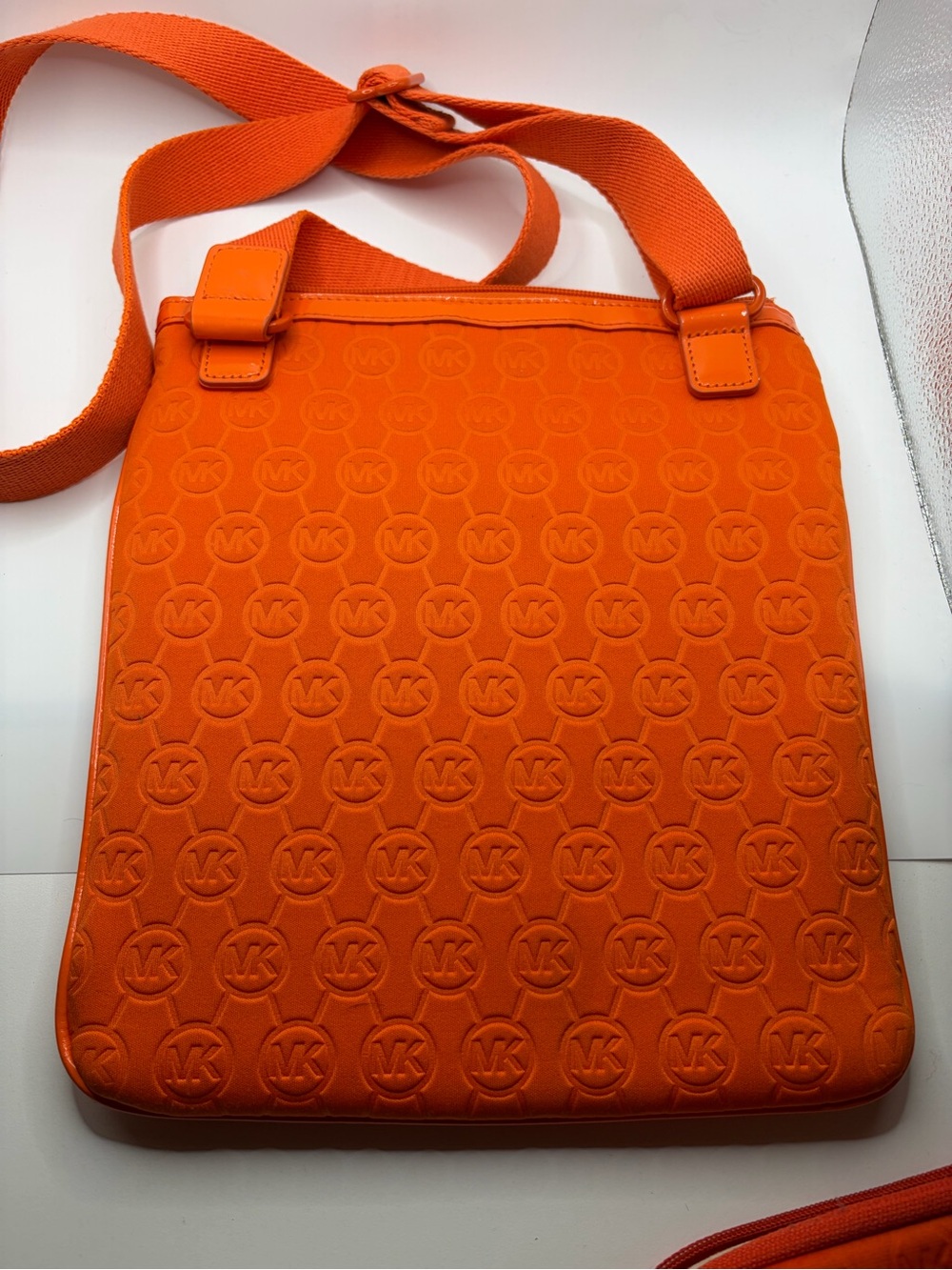 Michael Kors Orange Crossbody Shoulder Bag - Picture 4 of 5